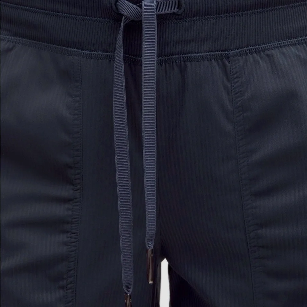 Lululemon dance studio mid rise jogger pants, true navy, size 6 EUC - Picture 5 of 10